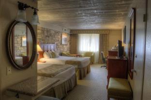 Of The Hills And Conference Center Hotel Kerrville