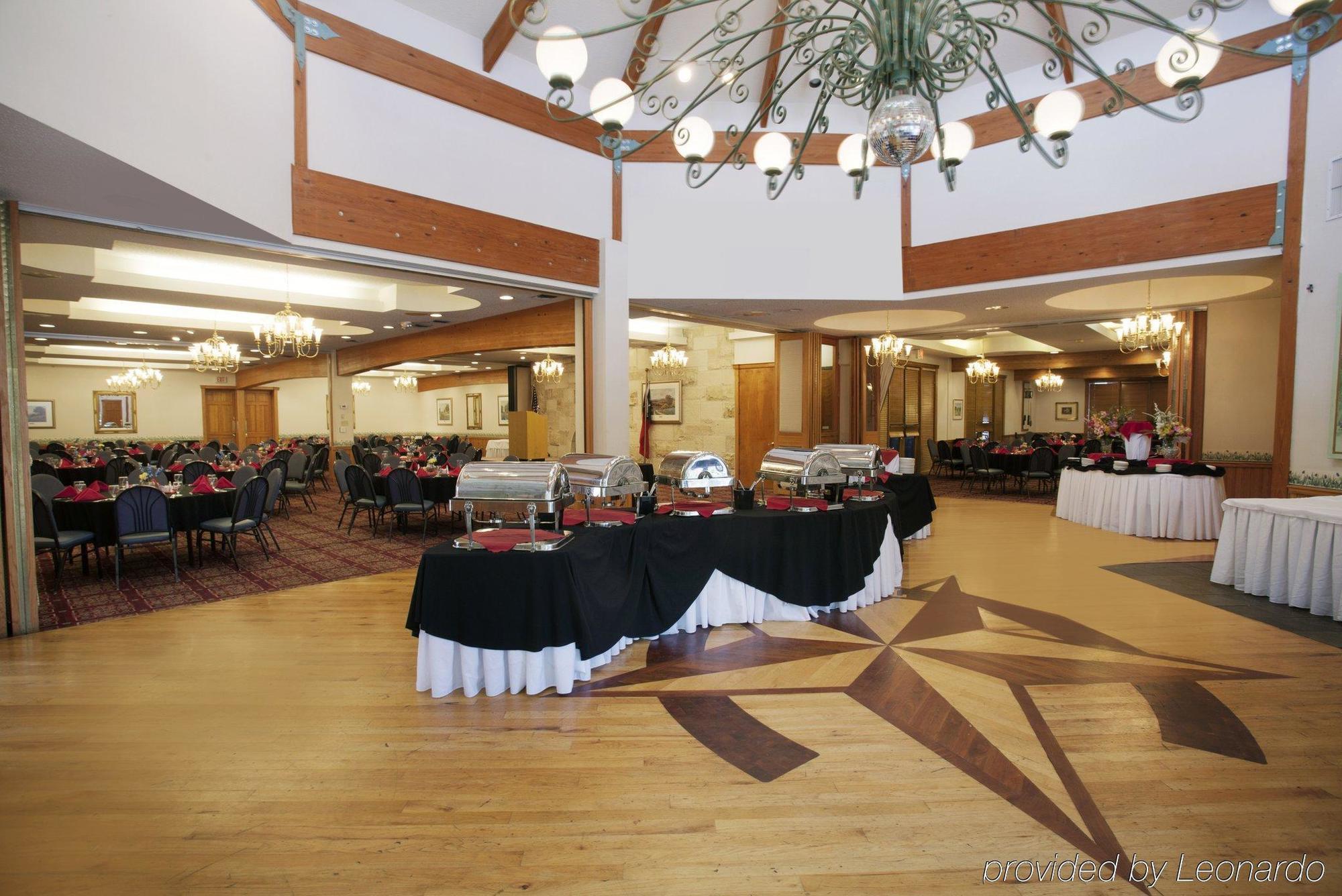 Of The Hills And Conference Center 3*