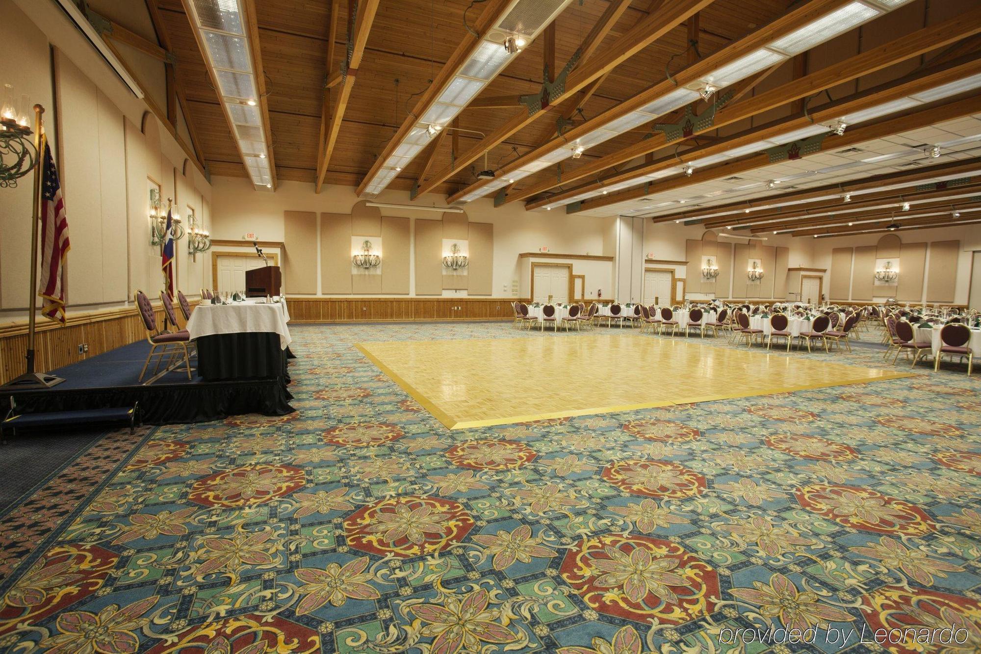 Hotel Of The Hills And Conference Center