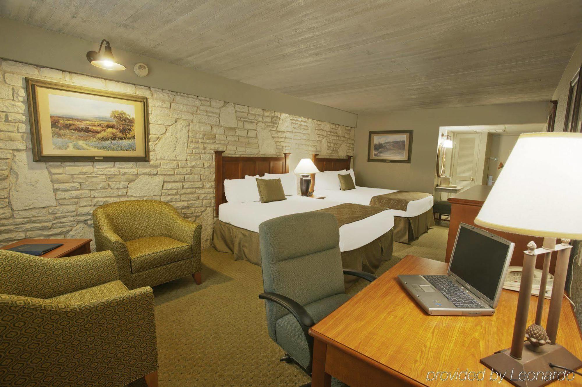 Of The Hills And Conference Center Hotel Kerrville