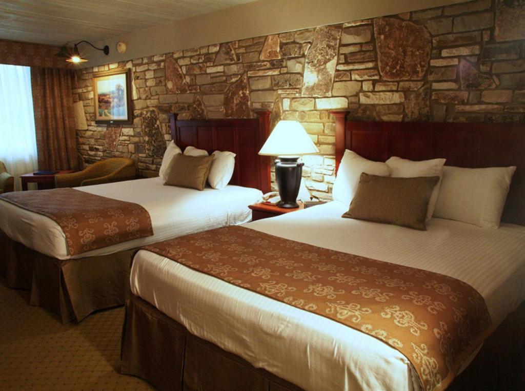 Of The Hills And Conference Center 3*