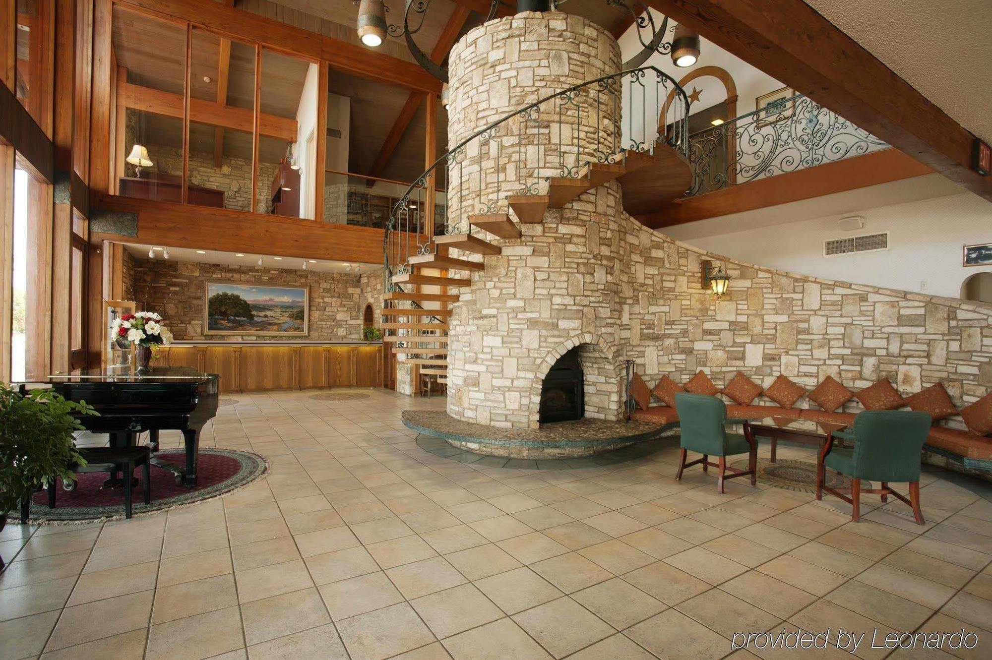 Hotel Of The Hills And Conference Center